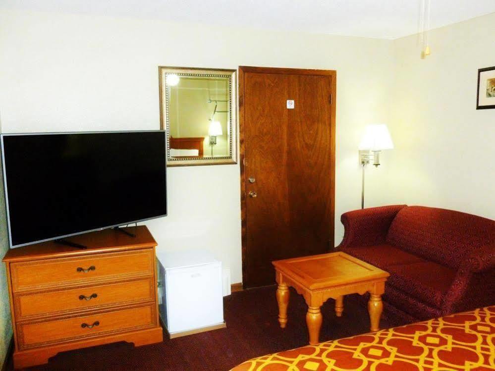 Royal Rest Motel Chariton Εξωτερικό φωτογραφία
